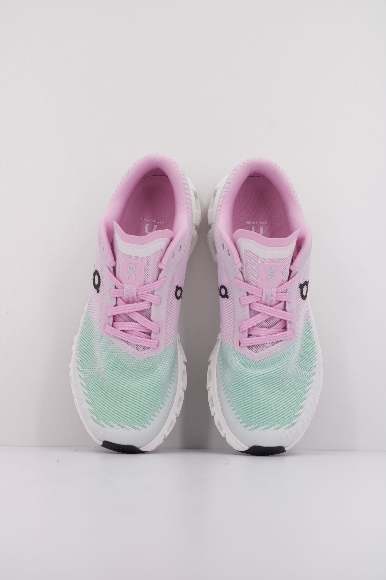 On Running Cloud 6 Push Women's Sneakers - Multicolour
