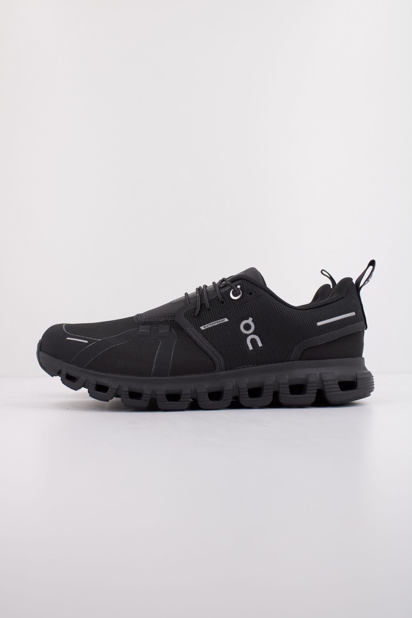 On Running Cloud 6 WP Women's Sneakers - Black