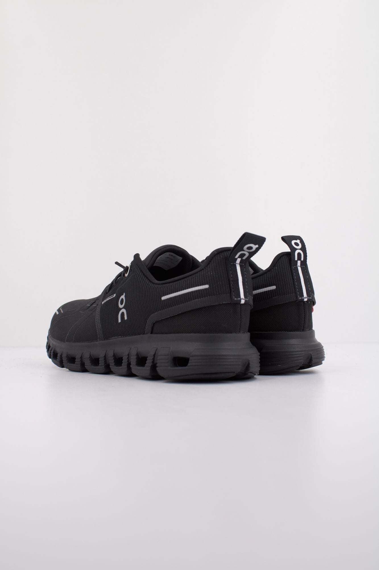 On Running Cloud 6 WP Women's Sneakers - Black
