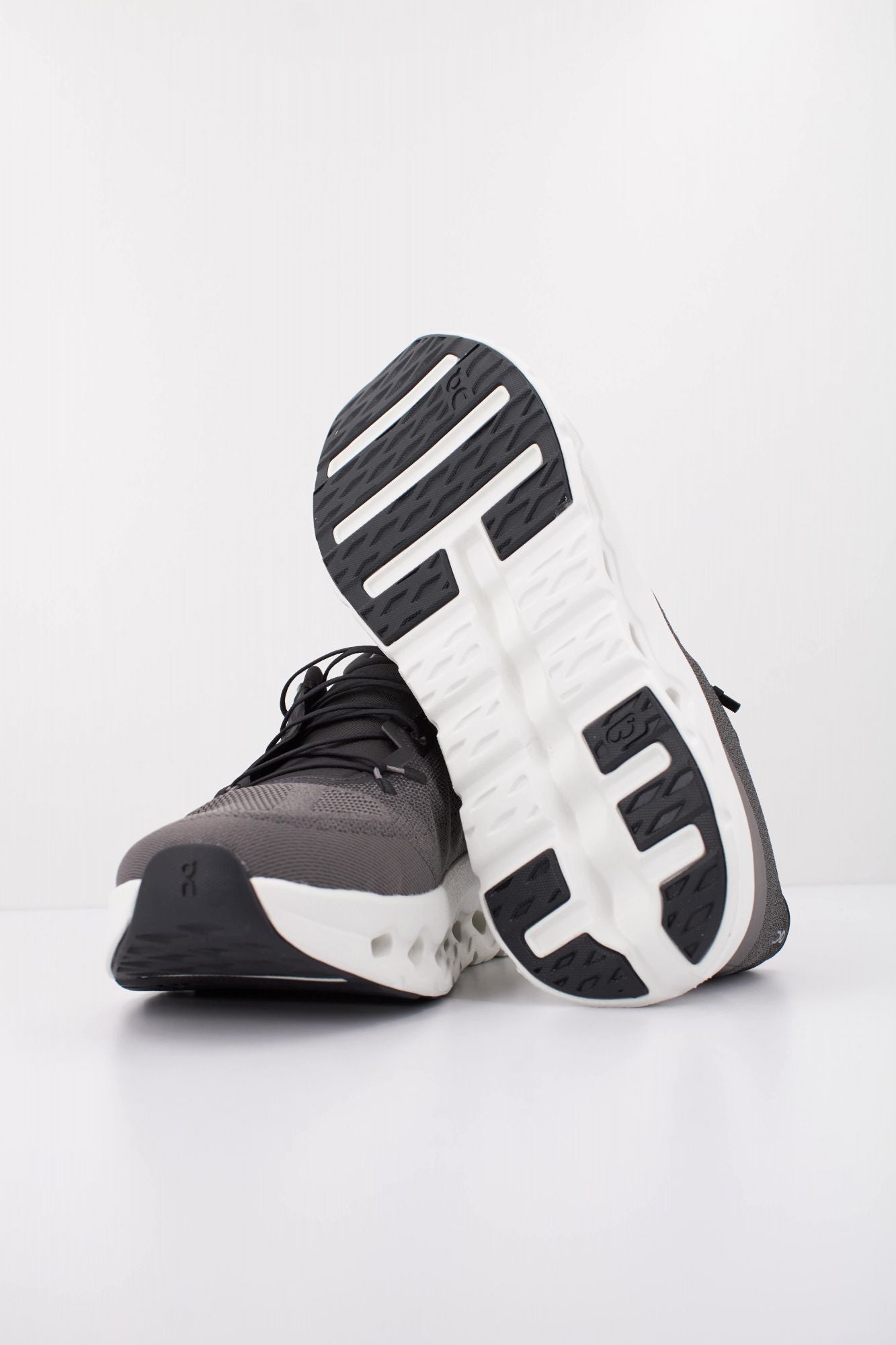 On Running Cloudtilt Men's Sneakers - Black