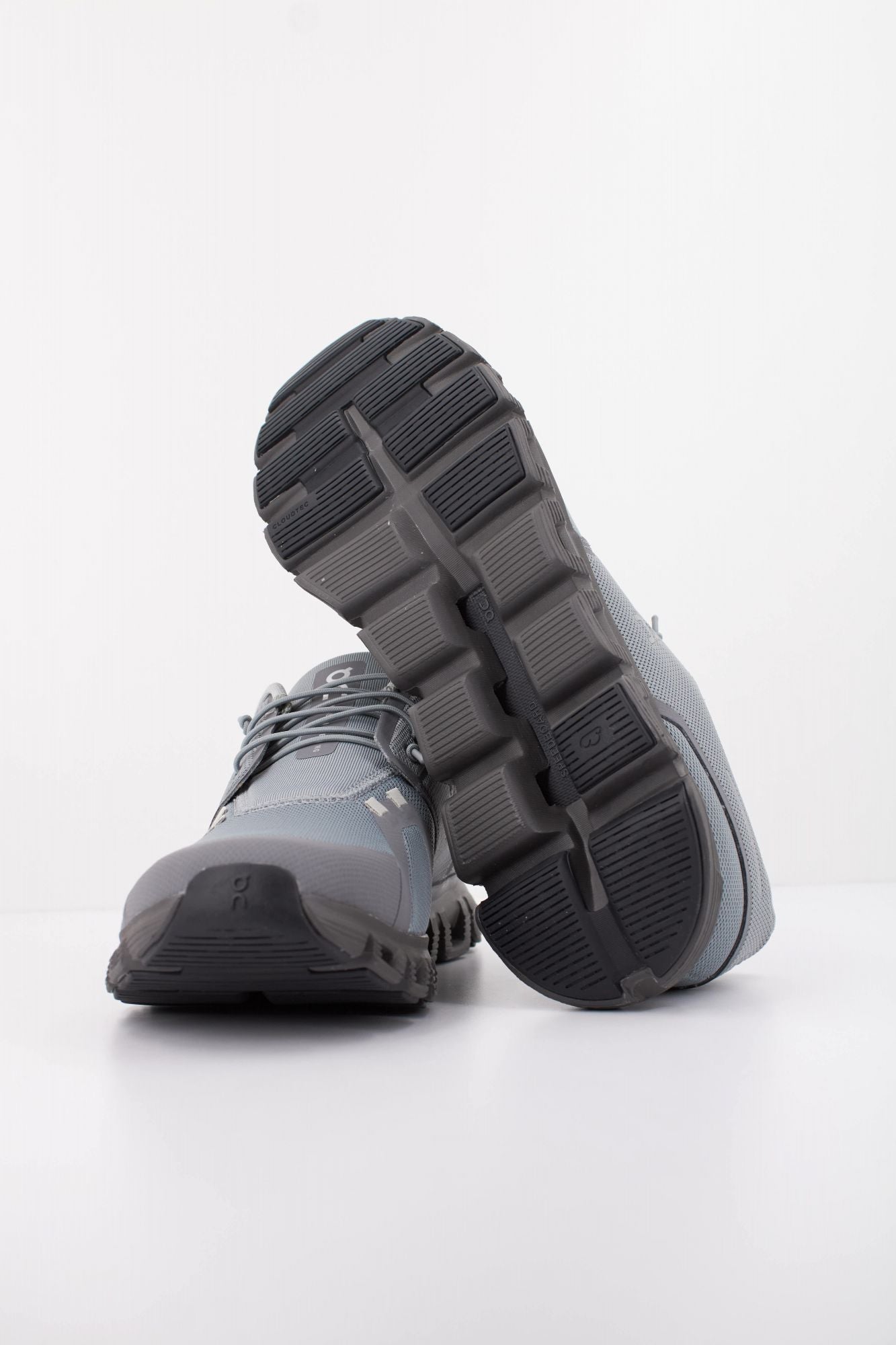 On Running Cloud 6 Men's Sneakers - Grey