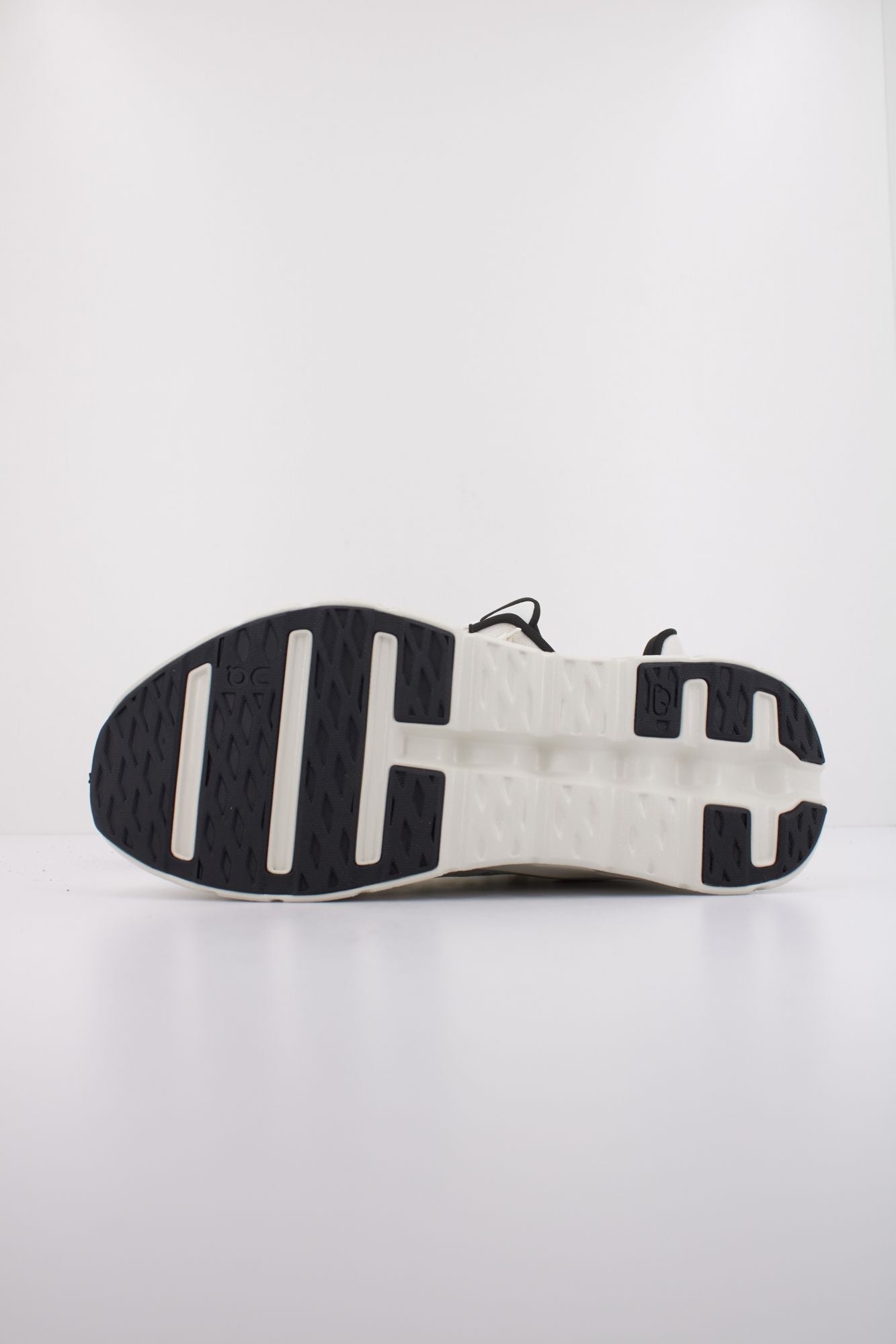 On Running Cloudtilt Men's Sneakers - White