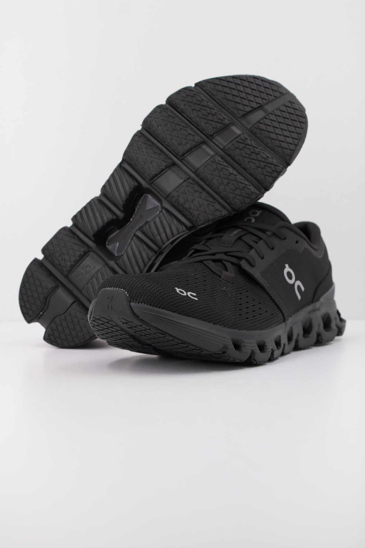 On Running Cloud X Men's Sneakers - Black