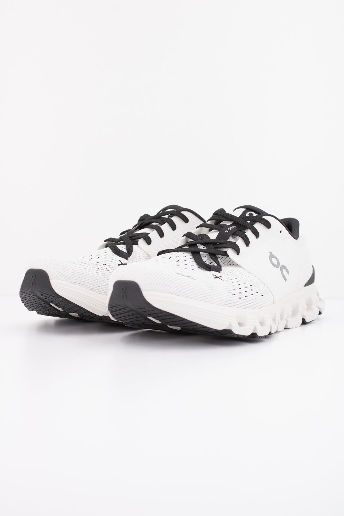 On Running Cloud X Men's Sneakers - White