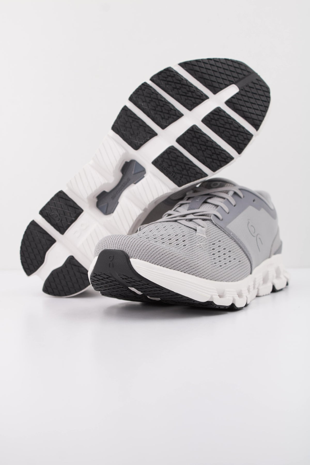 On Running Cloud X 4 Men's Sneakers - Grey