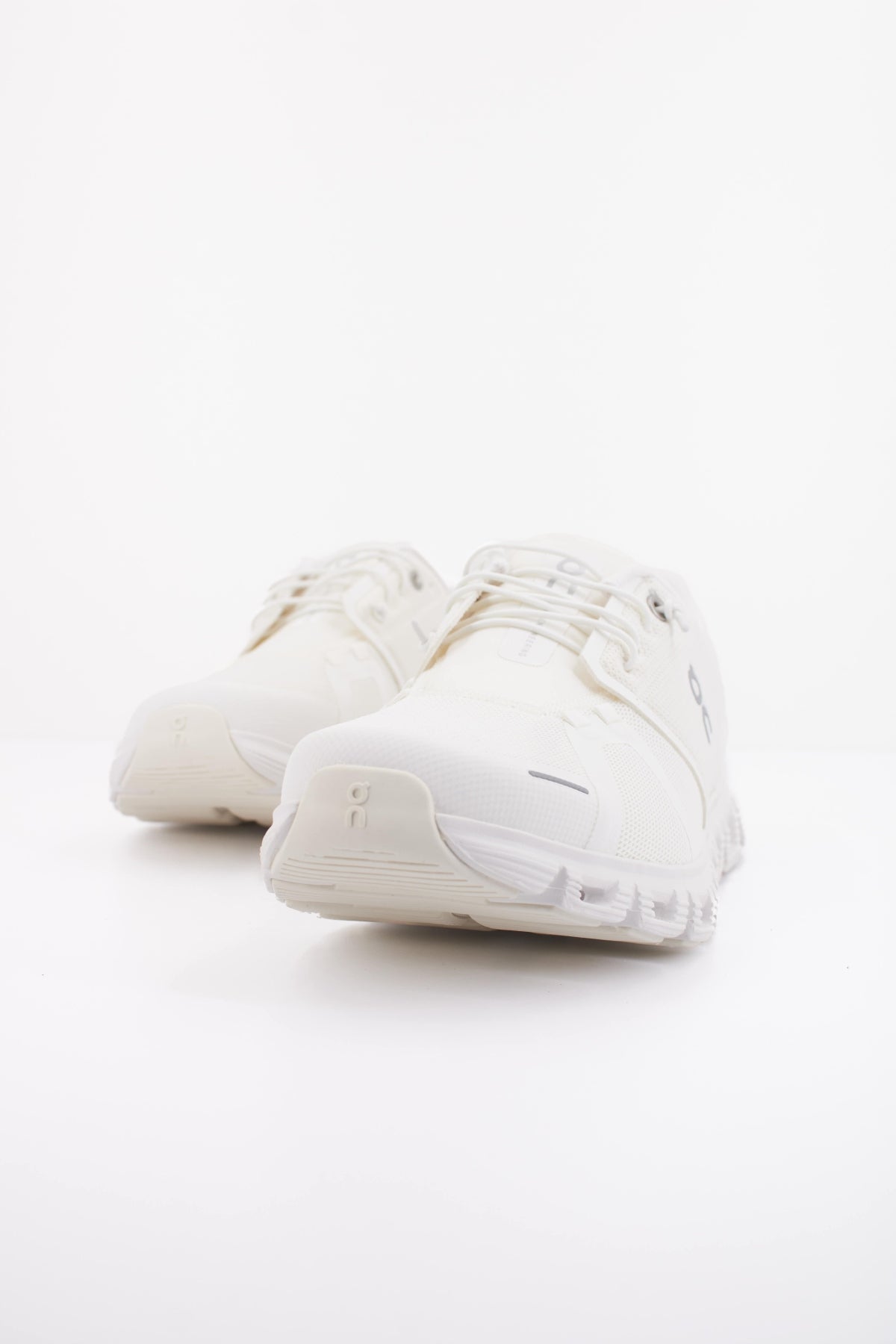 On Running Cloud 6 Men's Sneakers - White