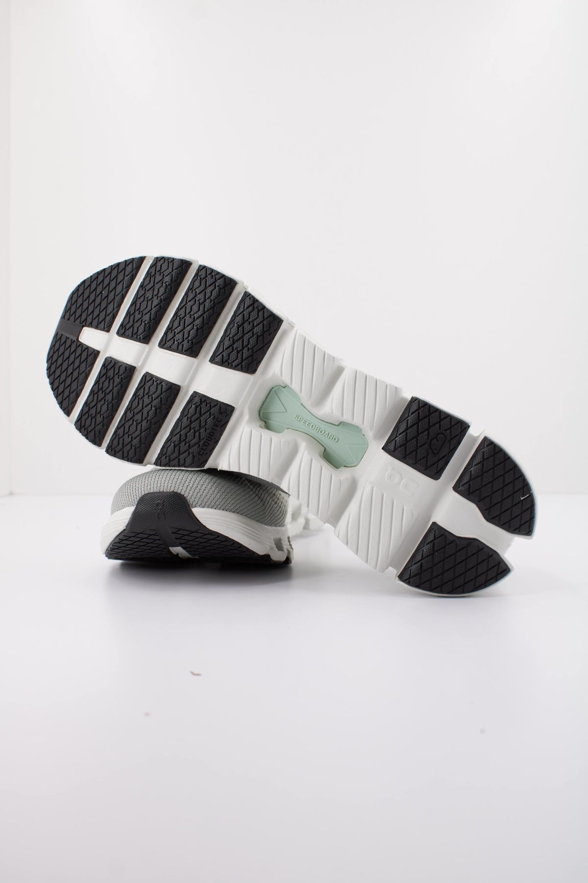 On Running Cloud X 4 Men's Sneakers - Green